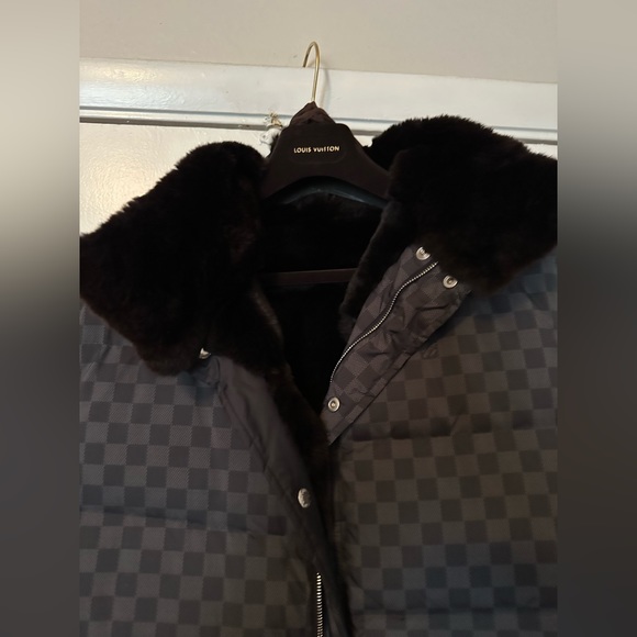 Louis Vuitton Damier Graphite Rabbit Fur Reversible Vest - Picture 11 of 15